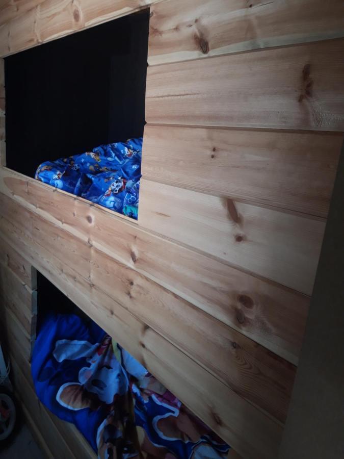 Vakantiehuisje Lanaken Esterno foto